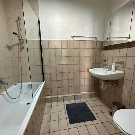 Station Proche Toutes Commodites Apartamento Sion